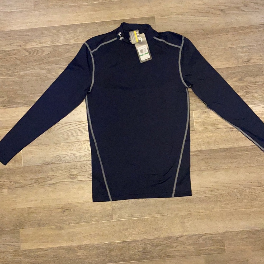 Men’s Long Sleeve Under Armour Compression shirt. Navy Blue. Size Large.
